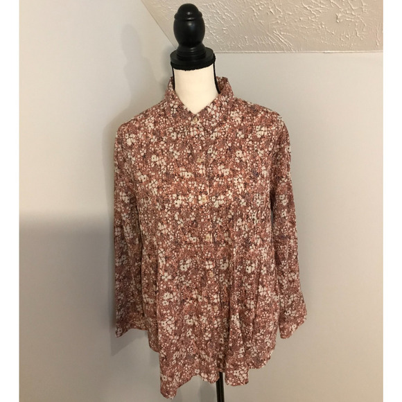 Anthropologie Pilcro and the Letterpress Sasha Smocked Boyfriend Buttondown - Picture 1 of 12